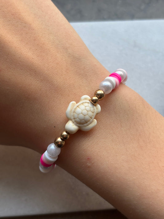 Pink sea turtle bracelet
