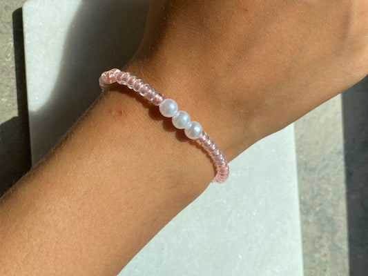 Pink pearl bracelet