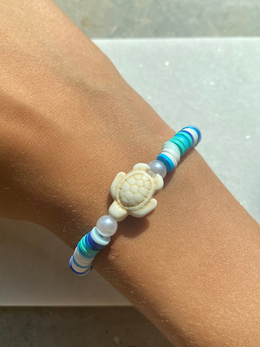 Blue sea turtle bracelet